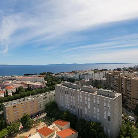 Dionis Apartment *